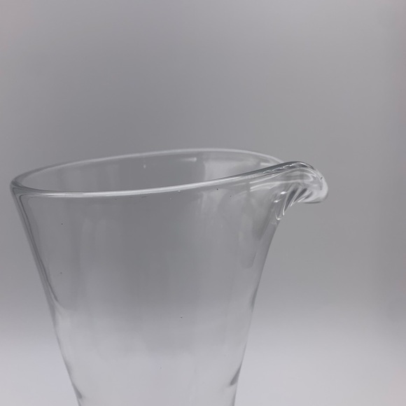 Hand Blown Vtg.Crystal Glass Martini Cocktail Juice Pitcher With Stirrer 24 Oz - Picture 10 of 16